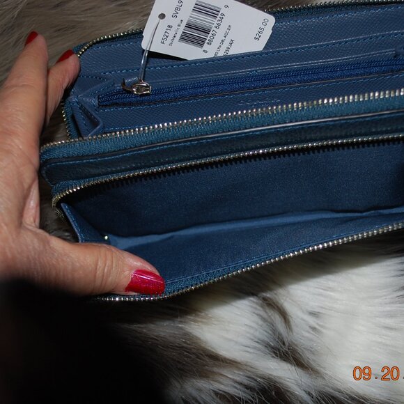 Coach  New Teal Wallet with Tags Wrist Strap - Picture 5 of 7